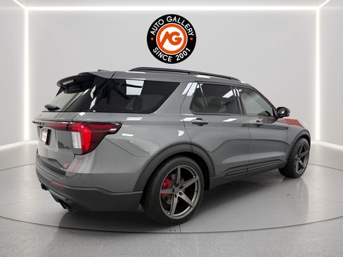 Used 2026 Ford Explorer ST w/ Sun And Sound Package AWD/4WD image 7