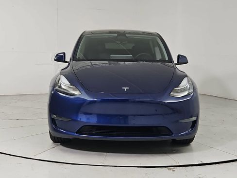 Used 2022 Tesla Model Y Long Range image 9