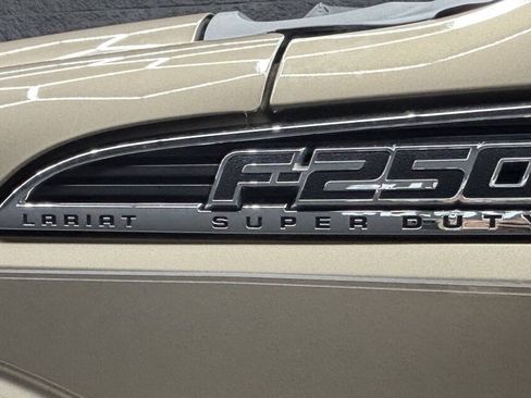 Used 2012 Ford F250 Lariat w/ Chrome Pkg RWD image 4