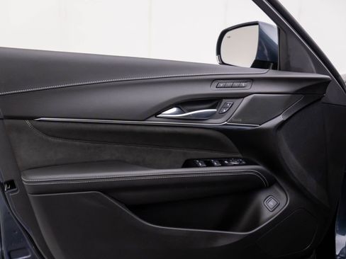 Certified 2025 Cadillac CT4 V Blackwing w/ Carbon Fiber 1 Package image 12