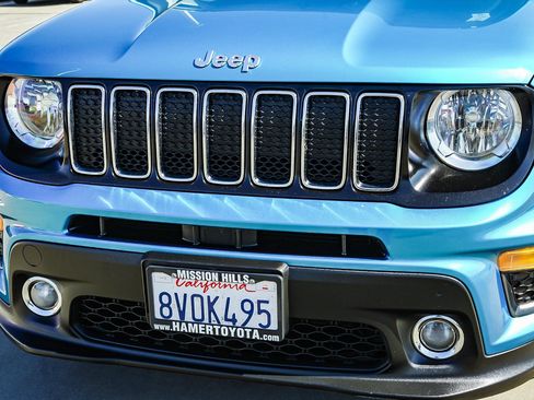Used 2021 Jeep Renegade Latitude FWD image 12