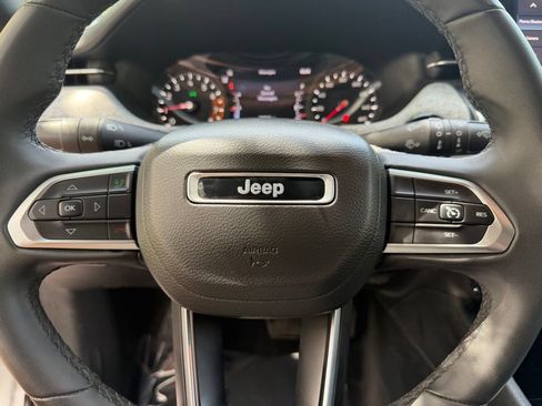 Used 2024 Jeep Compass Latitude AWD/4WD image 21