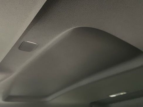 Used 2023 Chevrolet Silverado 1500 LT image 22