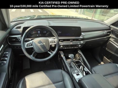 Certified 2025 Kia Telluride S FWD image 8