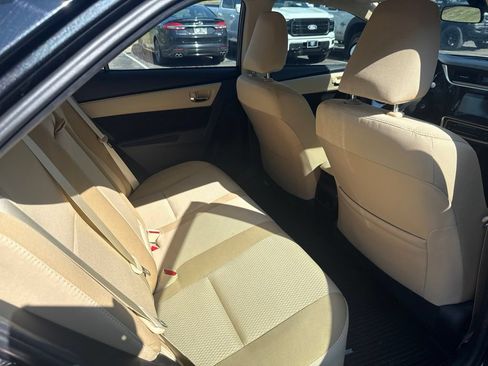 Used 2019 Toyota Corolla LE FWD image 11
