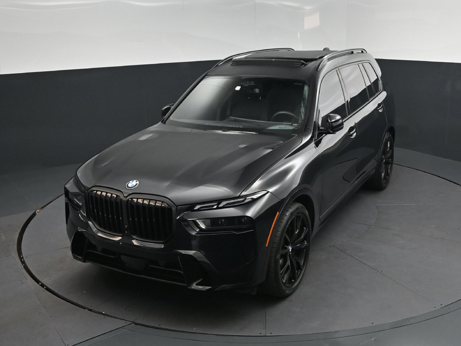 Certified 2026 BMW X7 xDrive40i w/ M Sport Package AWD/4WD image 30