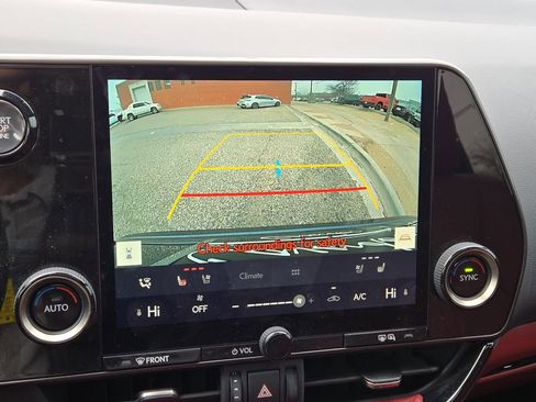 Used 2025 Lexus NX 250 FWD w/ Towing Package (2000 Lbs) image 18