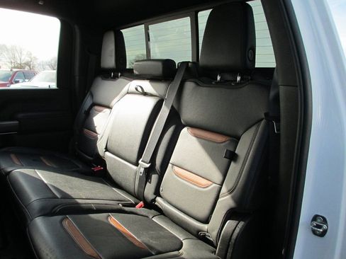 Used 2023 GMC Sierra 2500 AT4 w/ AT4 Premium Plus Package image 23