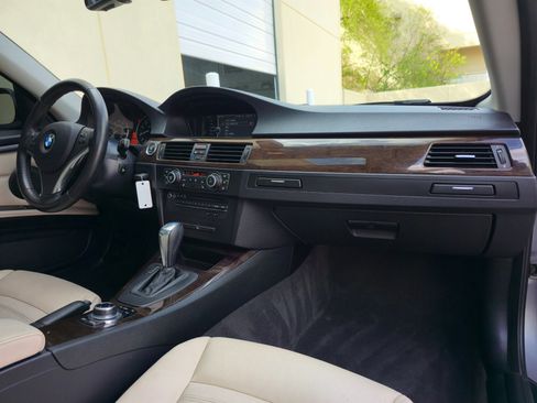 Used 2012 BMW 335i xDrive Coupe image 25