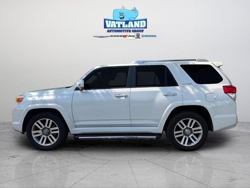 Used 2013 Toyota 4Runner Limited AWD/4WD image 2