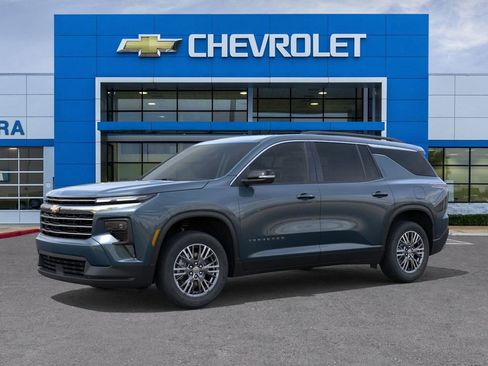 New 2026 Chevrolet Traverse LT image 2