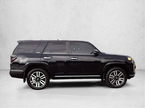 Used 2017 Toyota 4Runner Limited AWD/4WD image 5
