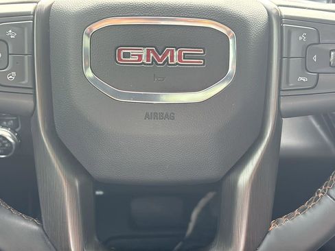 Certified 2025 GMC Sierra 1500 AT4 w/ AT4 Premium Package AWD/4WD image 27