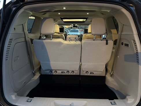 Used 2017 Chrysler Pacifica Limited w/ UConnect Theater Package image 22