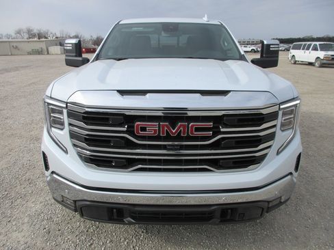 New 2026 GMC Sierra 1500 SLT w/ SLT Premium Plus Package image 12