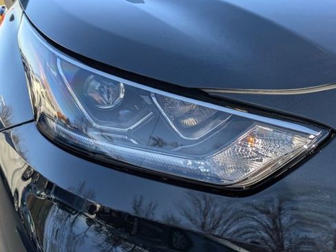 Certified 2022 Toyota Highlander Platinum image 10