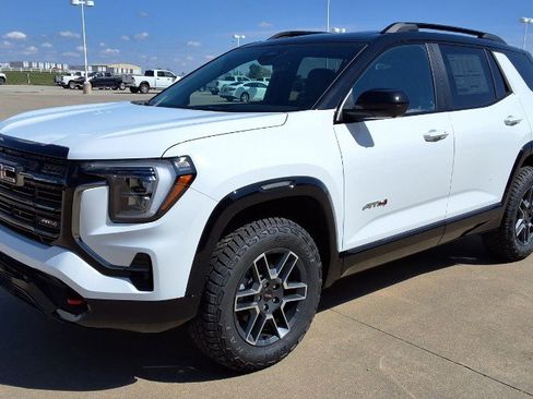 New 2026 GMC Terrain AT4 AWD/4WD image 4