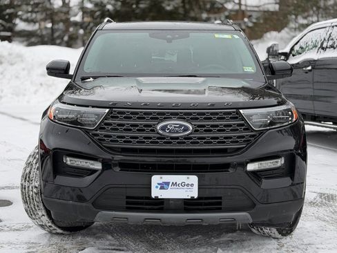 Used 2023 Ford Explorer XLT w/ Equipment Group 202A image 2