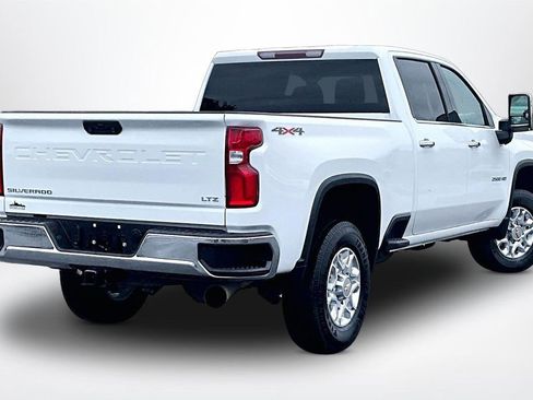Used 2023 Chevrolet Silverado 2500 LTZ AWD/4WD image 6