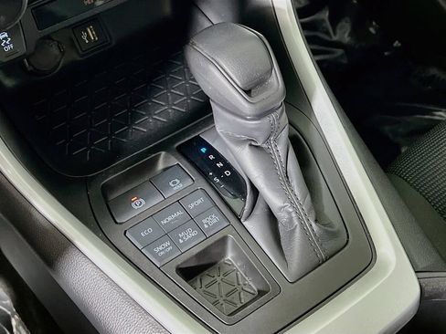 Certified 2024 Toyota RAV4 LE AWD/4WD image 15