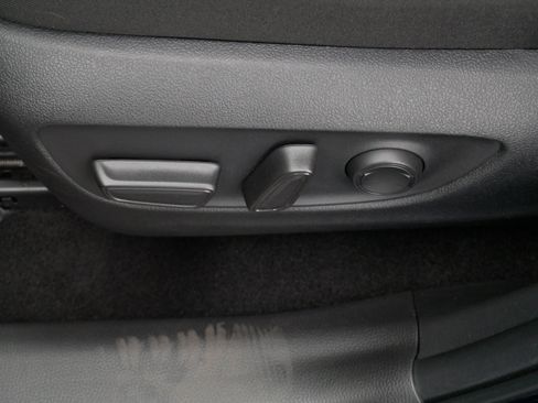 Certified 2025 Toyota RAV4 XLE AWD/4WD image 20