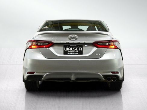 Used 2024 Toyota Camry SE FWD image 4
