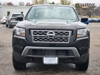 Used 2024 Nissan Frontier SV video 2