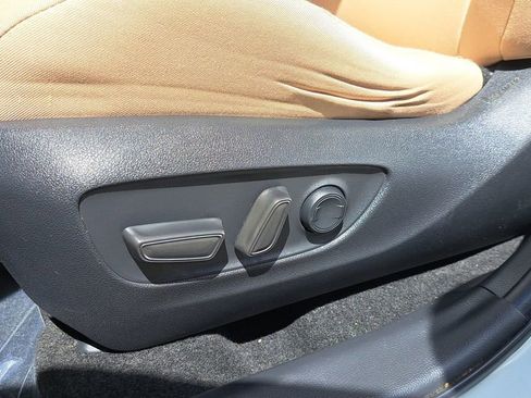 Used 2023 Toyota RAV4 XLE image 19