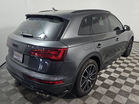 Used 2023 Audi SQ5 Premium Plus w/ Premium Plus Package AWD/4WD image 4