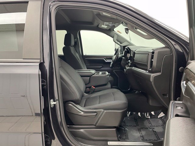 Certified 2022 Chevrolet Silverado 1500 LT AWD/4WD image 17