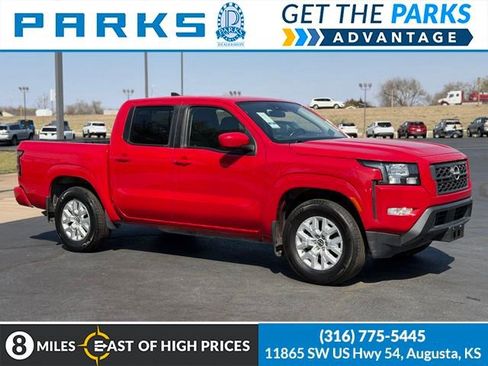 Used 2022 Nissan Frontier SV image 1