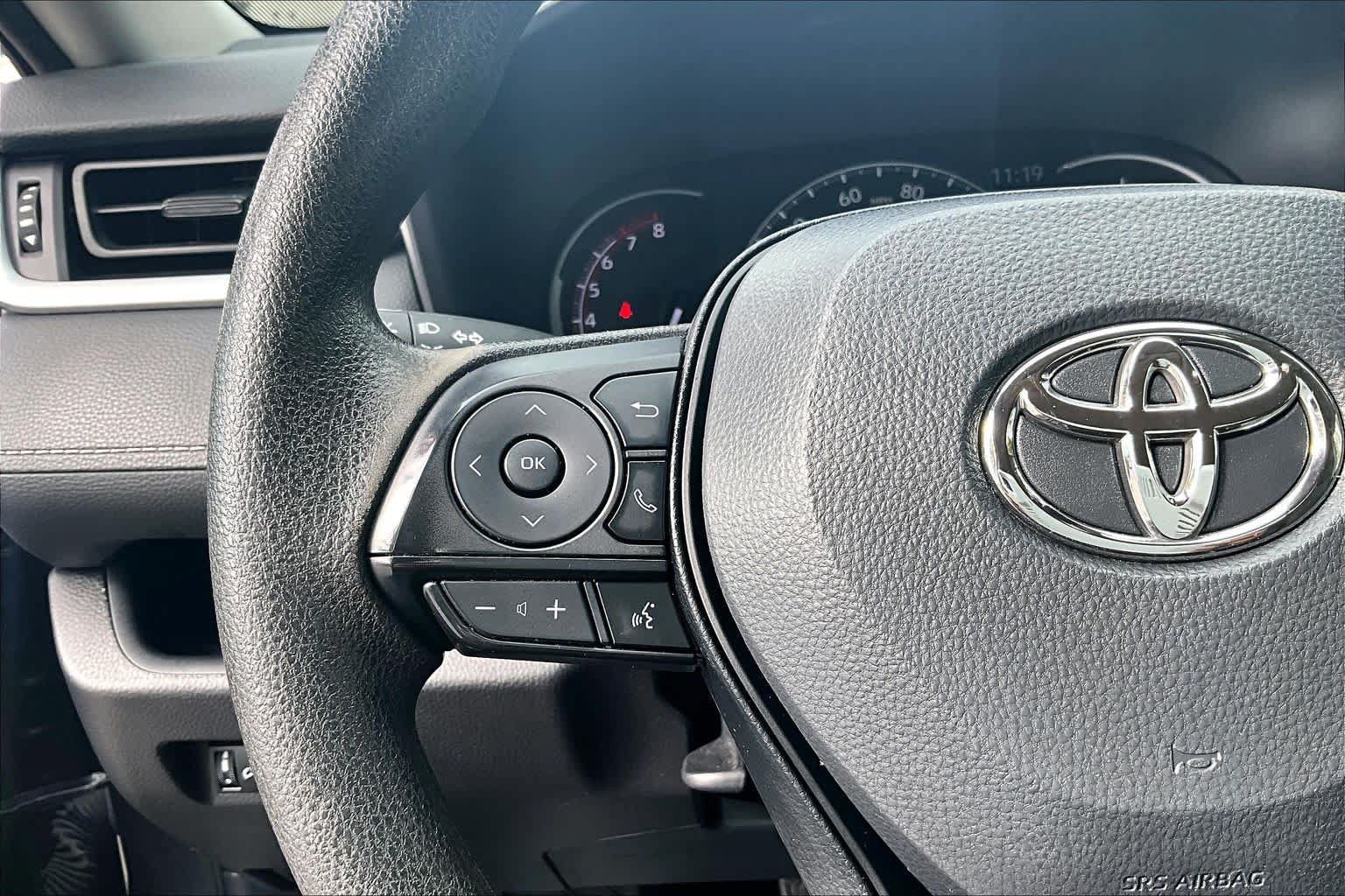 Used 2025 Toyota RAV4 LE AWD/4WD image 23