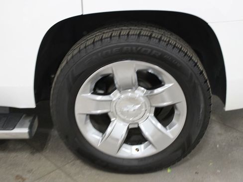 Used 2017 Chevrolet Tahoe LT w/ LT Signature Package image 63