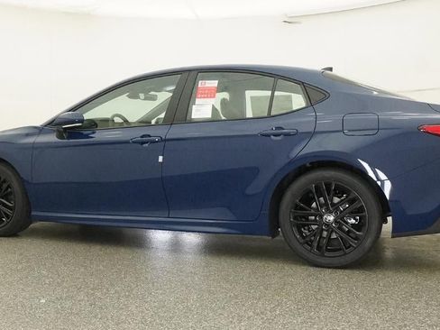 New 2026 Toyota Camry SE FWD image 20