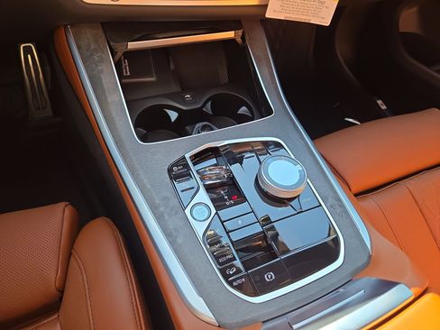 New 2026 BMW X5 xDrive40i w/ Executive Package image 22