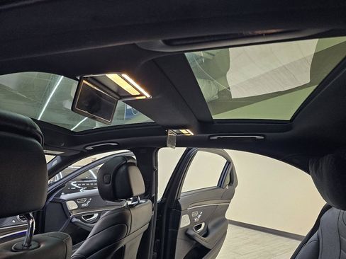 Used 2020 Mercedes-Benz S 560 Sedan image 39