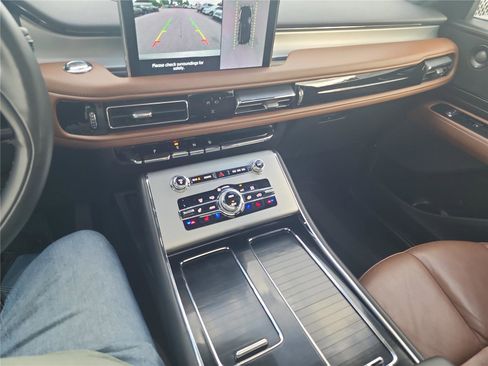 Used 2023 Lincoln Aviator Reserve w/ Equipment Group 201A image 36