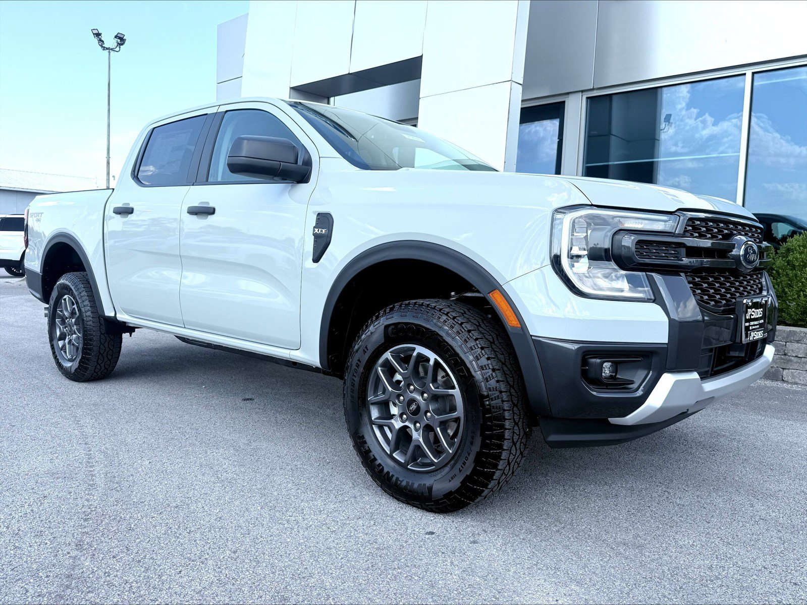 New 2026 Ford Ranger XLT w/ Equipment Group 301A High AWD/4WD image 4