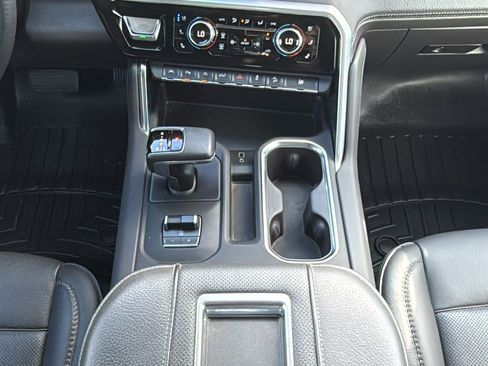 Used 2022 GMC Sierra 1500 Denali image 23