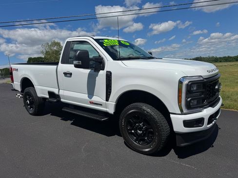 Used 2023 Ford F350 XL w/ STX Appearance Package AWD/4WD image 5