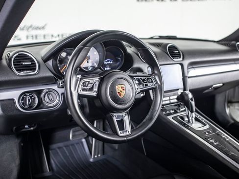 Used 2018 Porsche 718 Cayman S RWD image 20