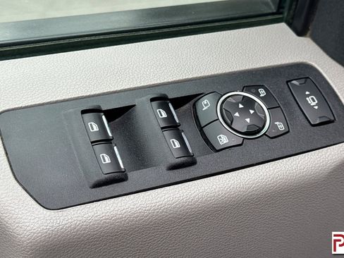 Used 2019 Ford F350 XLT w/ XLT Value Package image 12