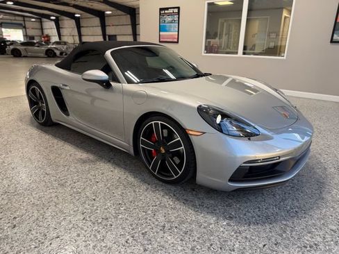 Used 2023 Porsche 718 Boxster GTS RWD image 47