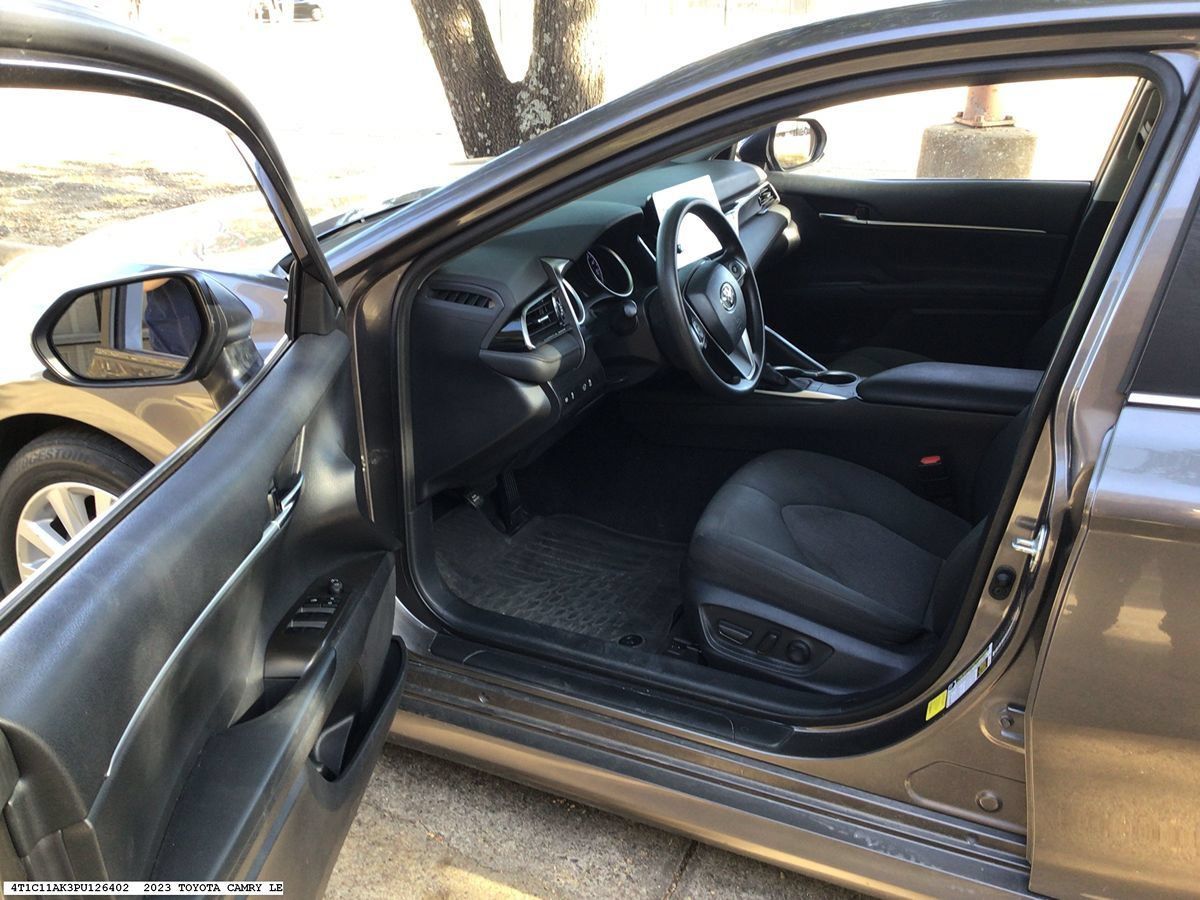 Used 2023 Toyota Camry LE FWD image 8