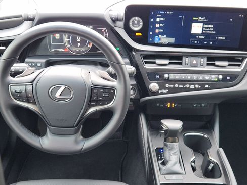 Certified 2025 Lexus ES 350 12.3-in Lexus Interface, Panor image 32