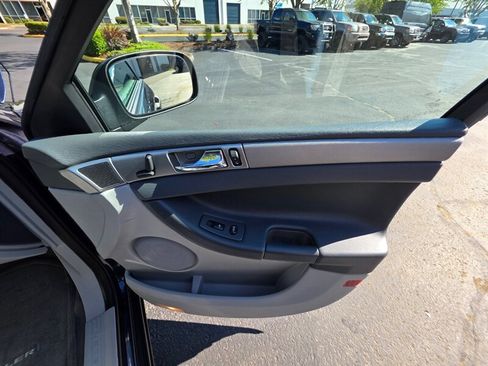 Used 2007 Chrysler Pacifica AWD image 32