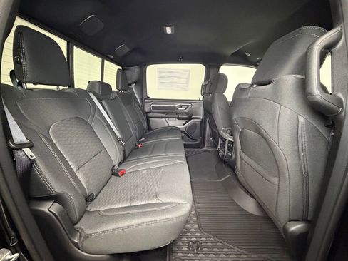New 2026 RAM 1500 4x4 Crew Cab image 7