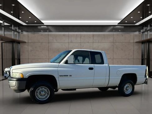 Used 2001 Dodge Ram 1500 Truck 4x4 Quad Cab image 3