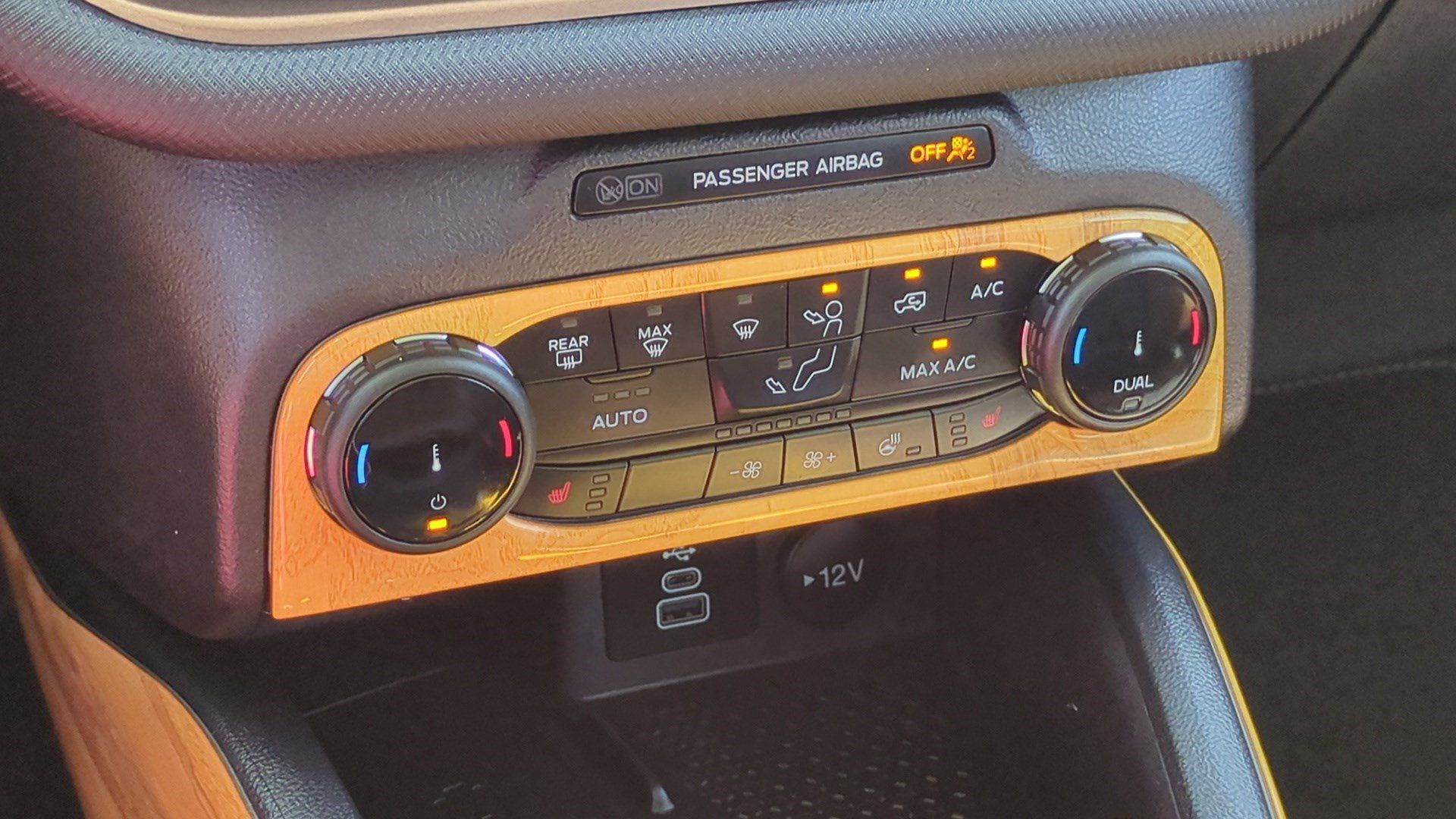 Used 2024 Ford Bronco Sport Badlands w/ Premium Package AWD/4WD image 26