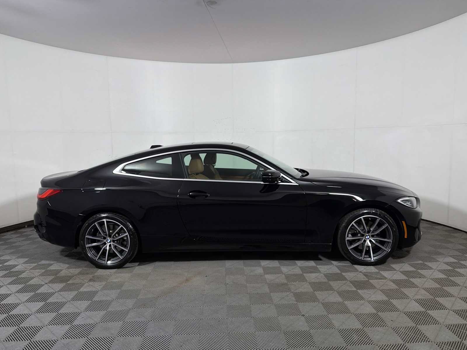Used 2024 BMW 430i xDrive Coupe w/ Convenience Package AWD/4WD image 7
